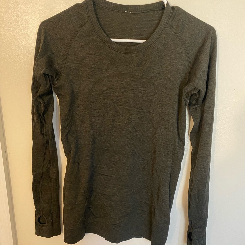 Swiftly tech long sleeve size 6